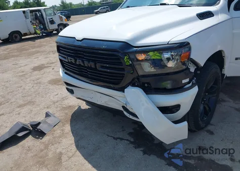 2020 Ram 1500 Big Horn 4X4 6'4 Box z USA, uszkodzony, nr VIN 1C6SRFBT3LN345840